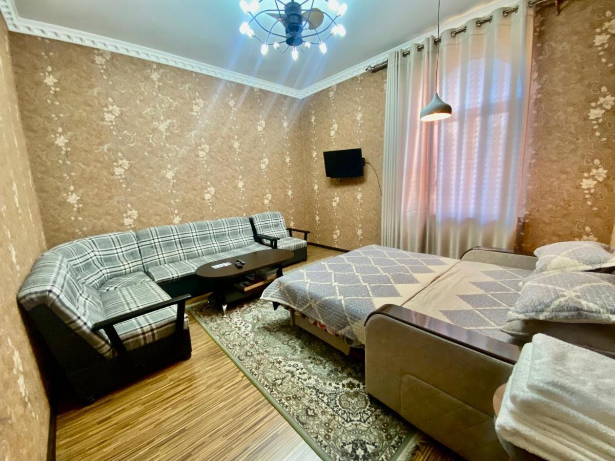 Shota Rustaveli 54 Apartment Tashkent Ngoại thất bức ảnh